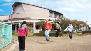 保健体育・体育実技「硬式テニス＆大縄跳び」橿原市曽我川緑地体育館・テニスコート2024-234