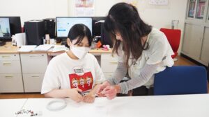美術・芸術「ワイヤーアート」クラフト作品・アクセサリー・シュールアート2024-105