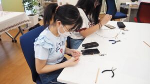 美術・芸術「ワイヤーアート」クラフト作品・アクセサリー・シュールアート2024-111